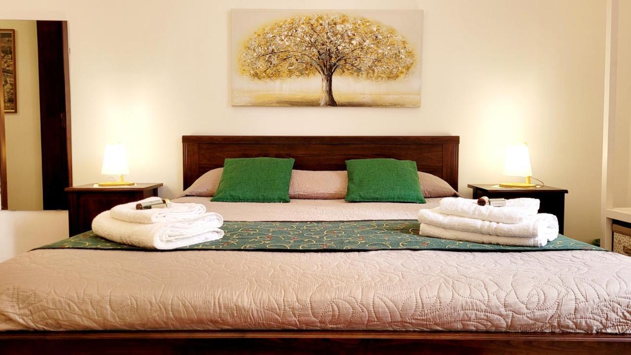 Zanzi 'S Charming Rooms Avola Exterior photo