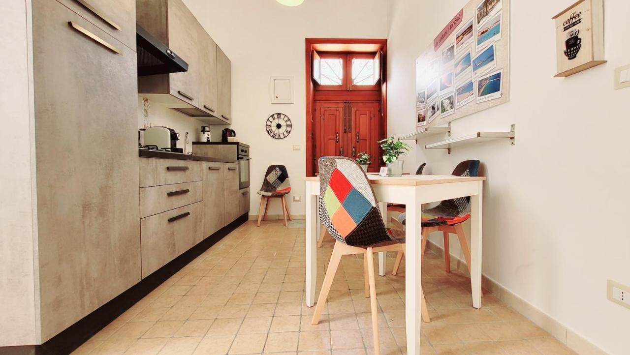 Zanzi 'S Charming Rooms Avola Exterior photo