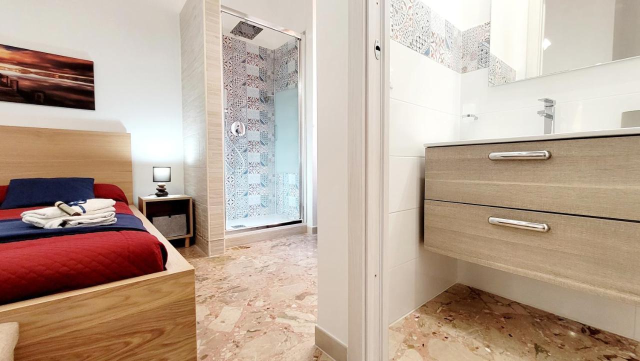 Zanzi 'S Charming Rooms Avola Exterior photo